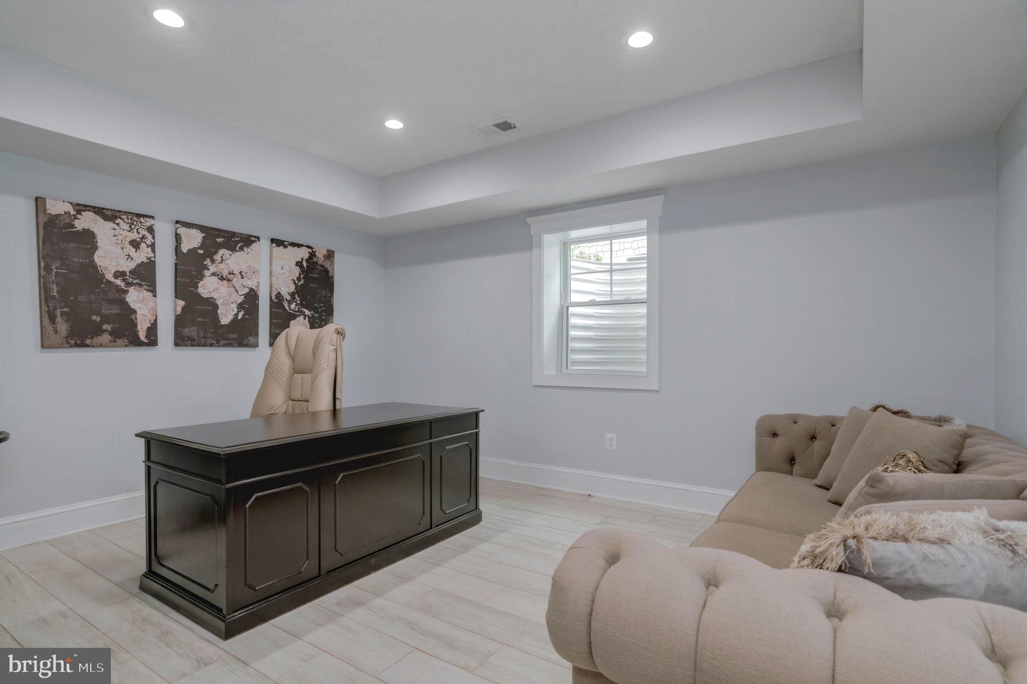 10708 WARWICK AVENUE