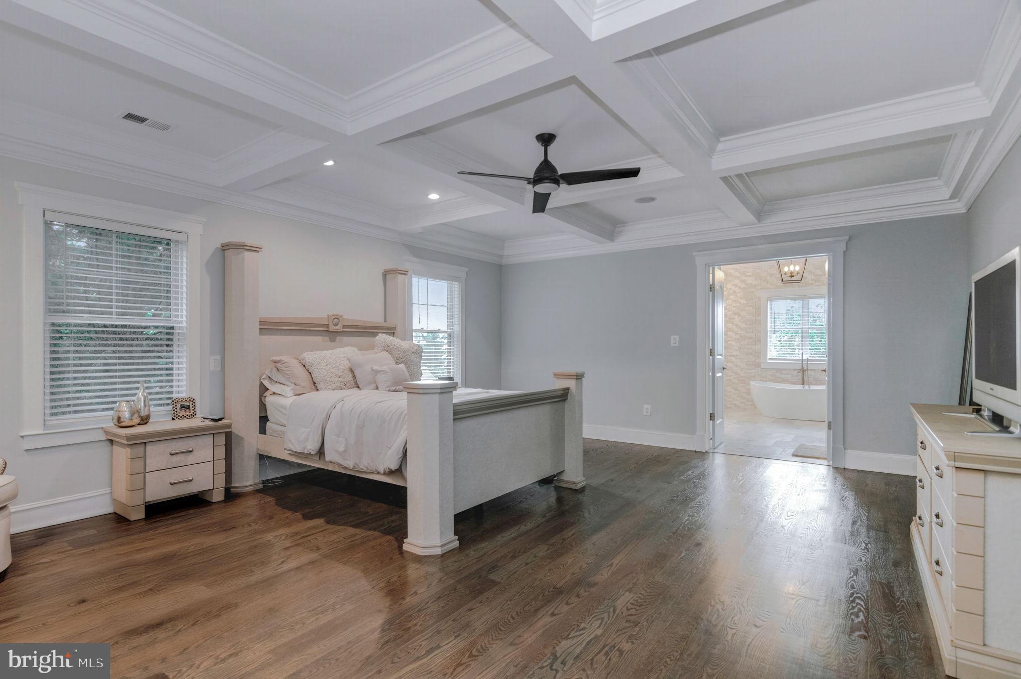 10708 WARWICK AVENUE