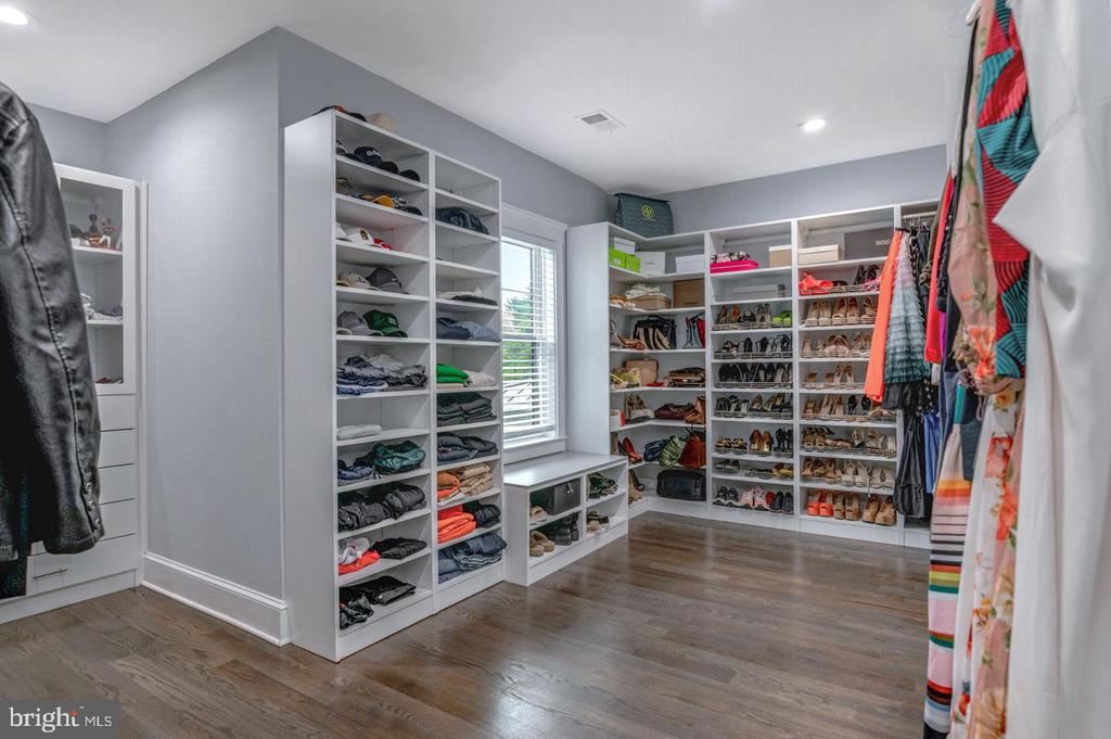 10704 WARWICK AVENUE Unit: A