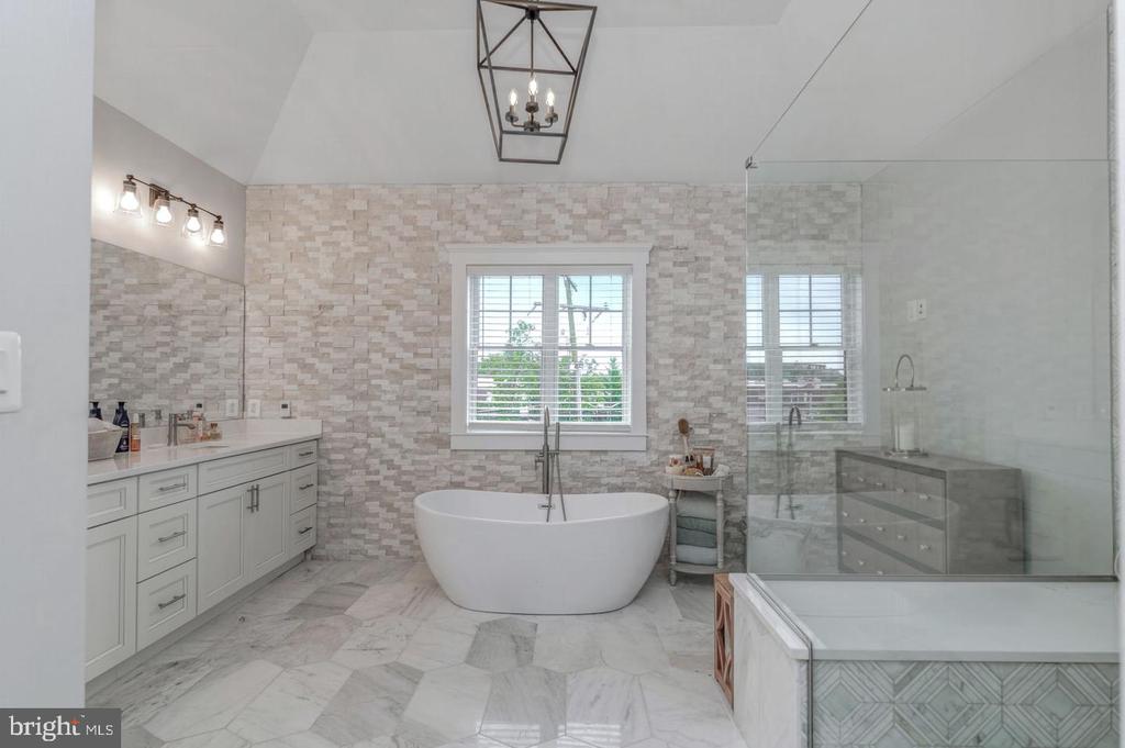 10704 WARWICK AVENUE Unit: A