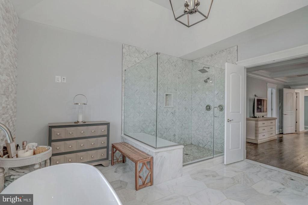 10704 WARWICK AVENUE Unit: A