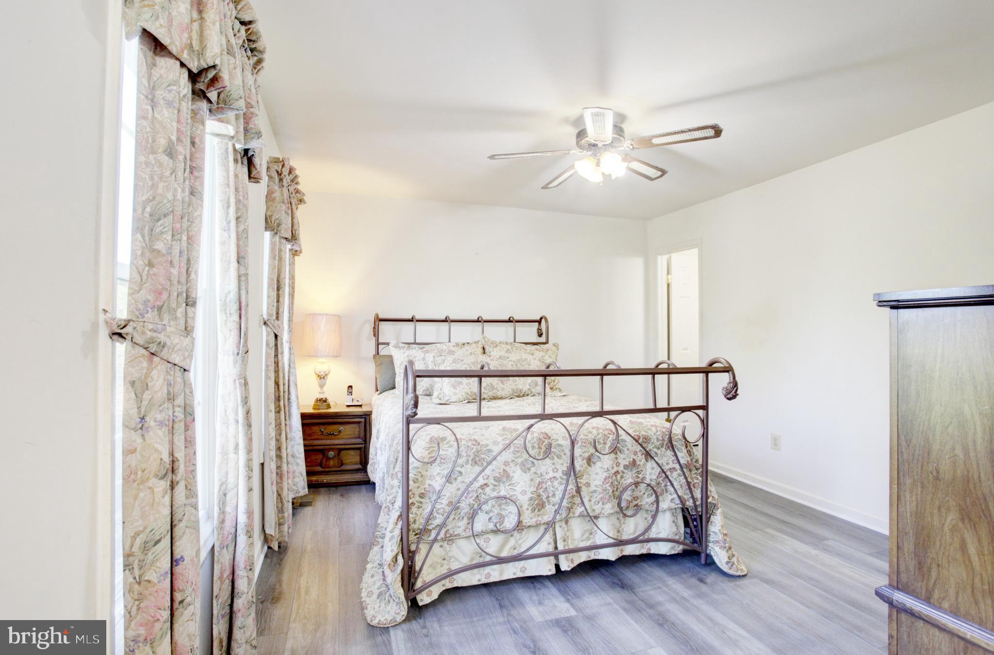 717 Herndon Woods Ct