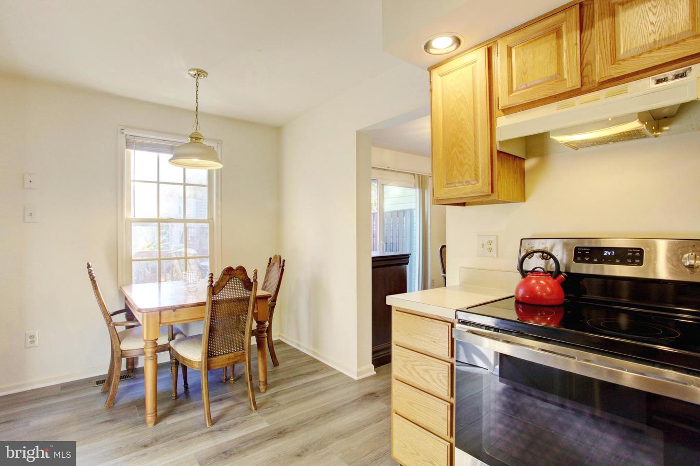717 Herndon Woods Ct