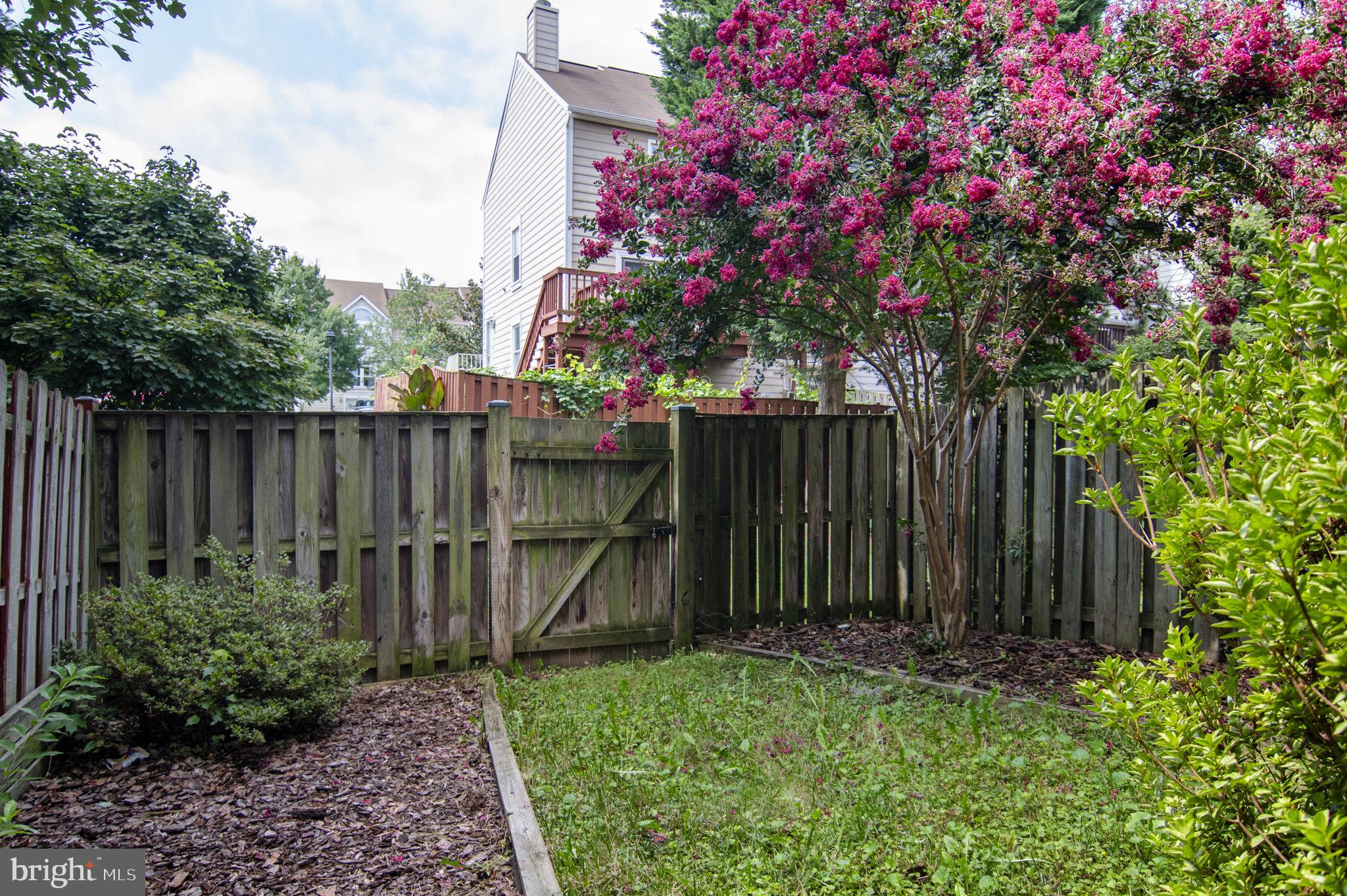 717 Herndon Woods Ct