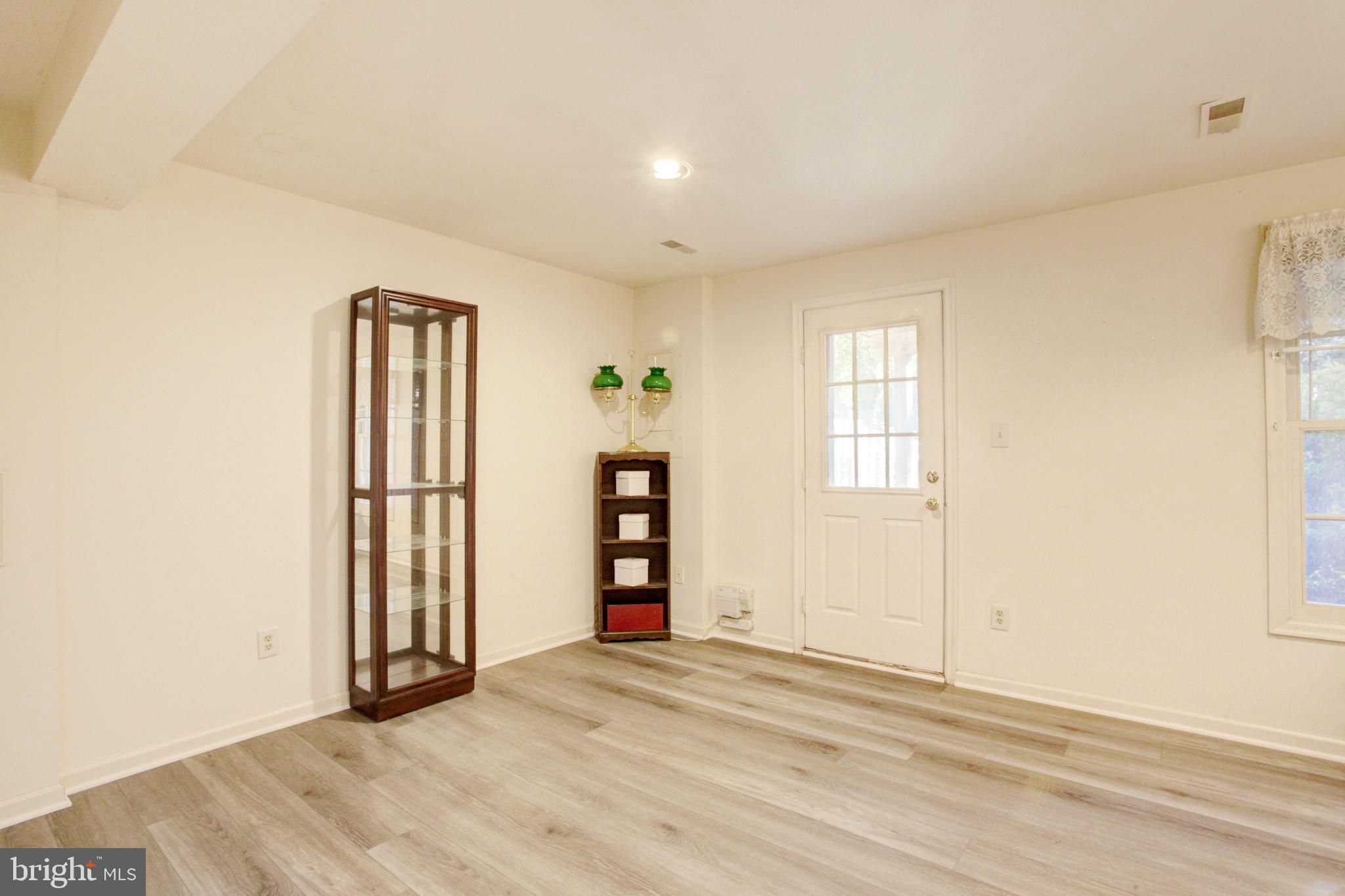 717 Herndon Woods Ct