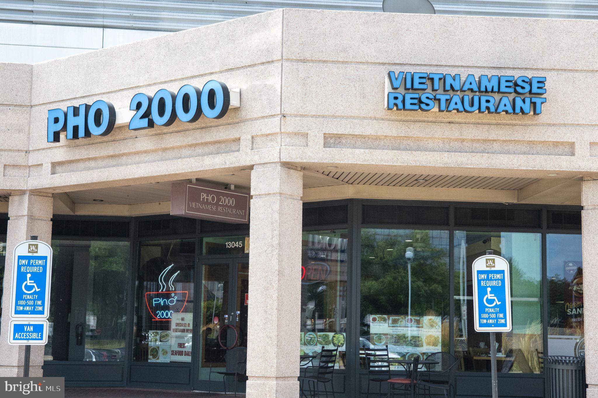 717 Herndon Woods Ct