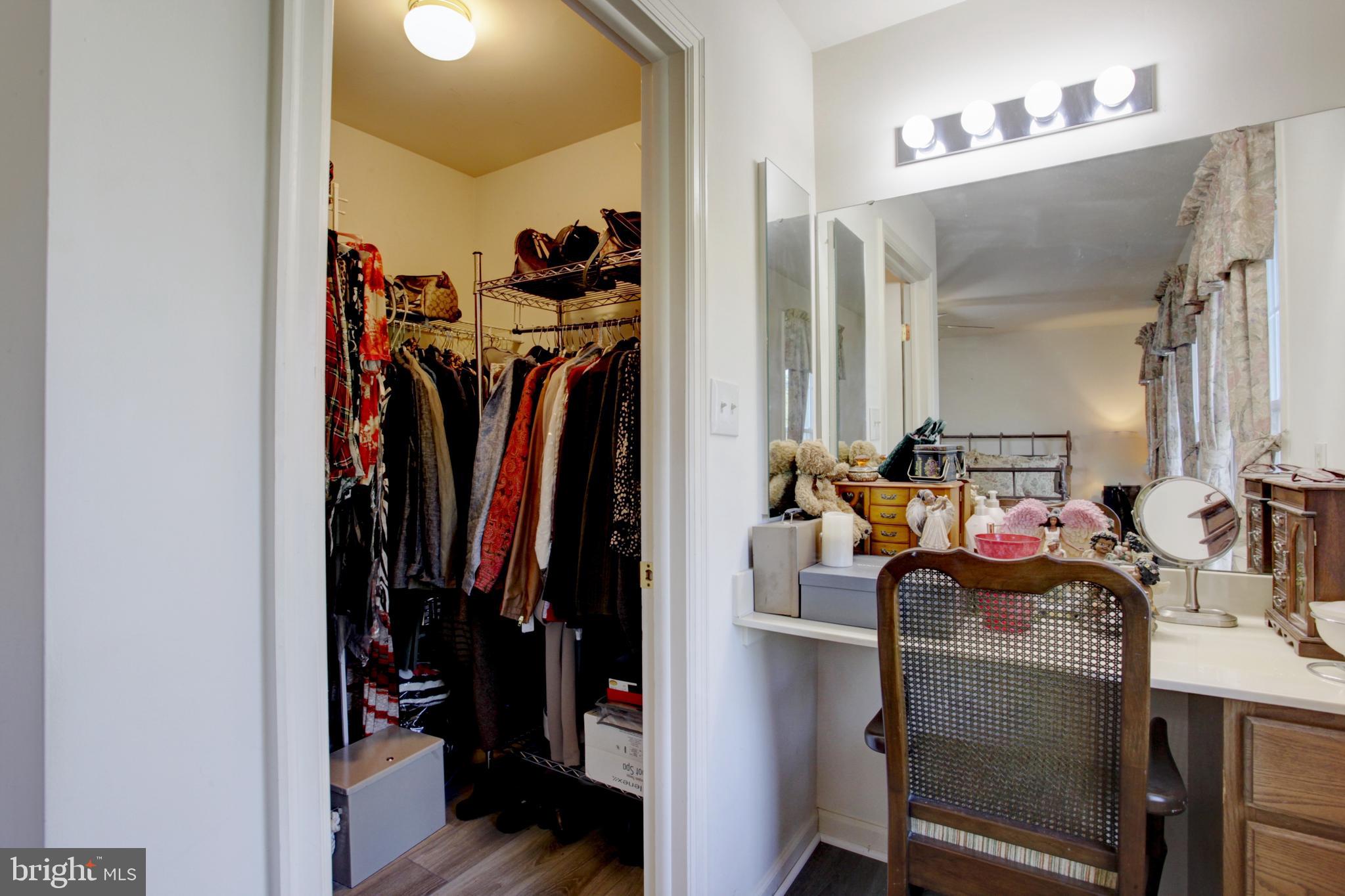 717 Herndon Woods Ct