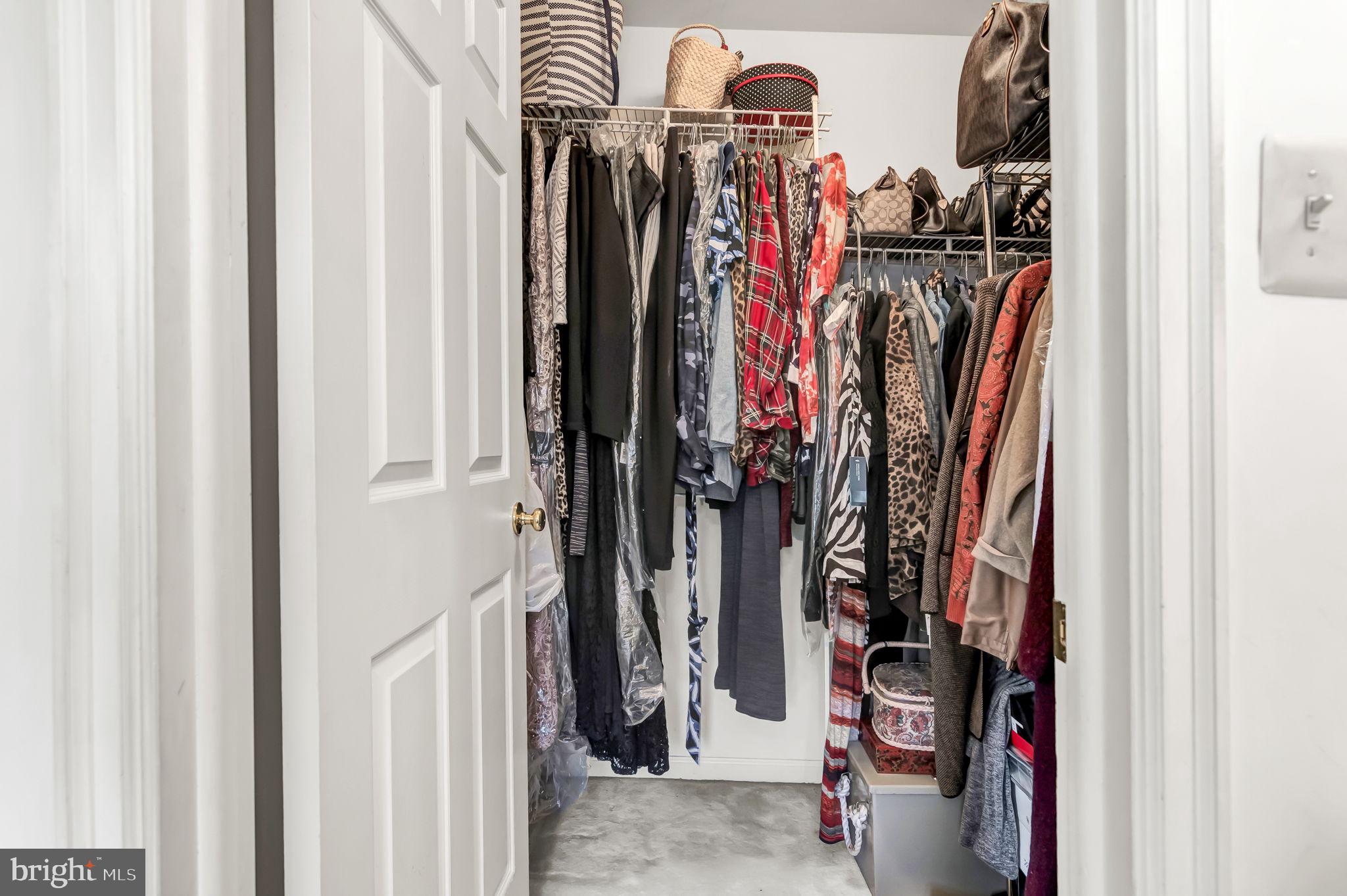 717 Herndon Woods Ct