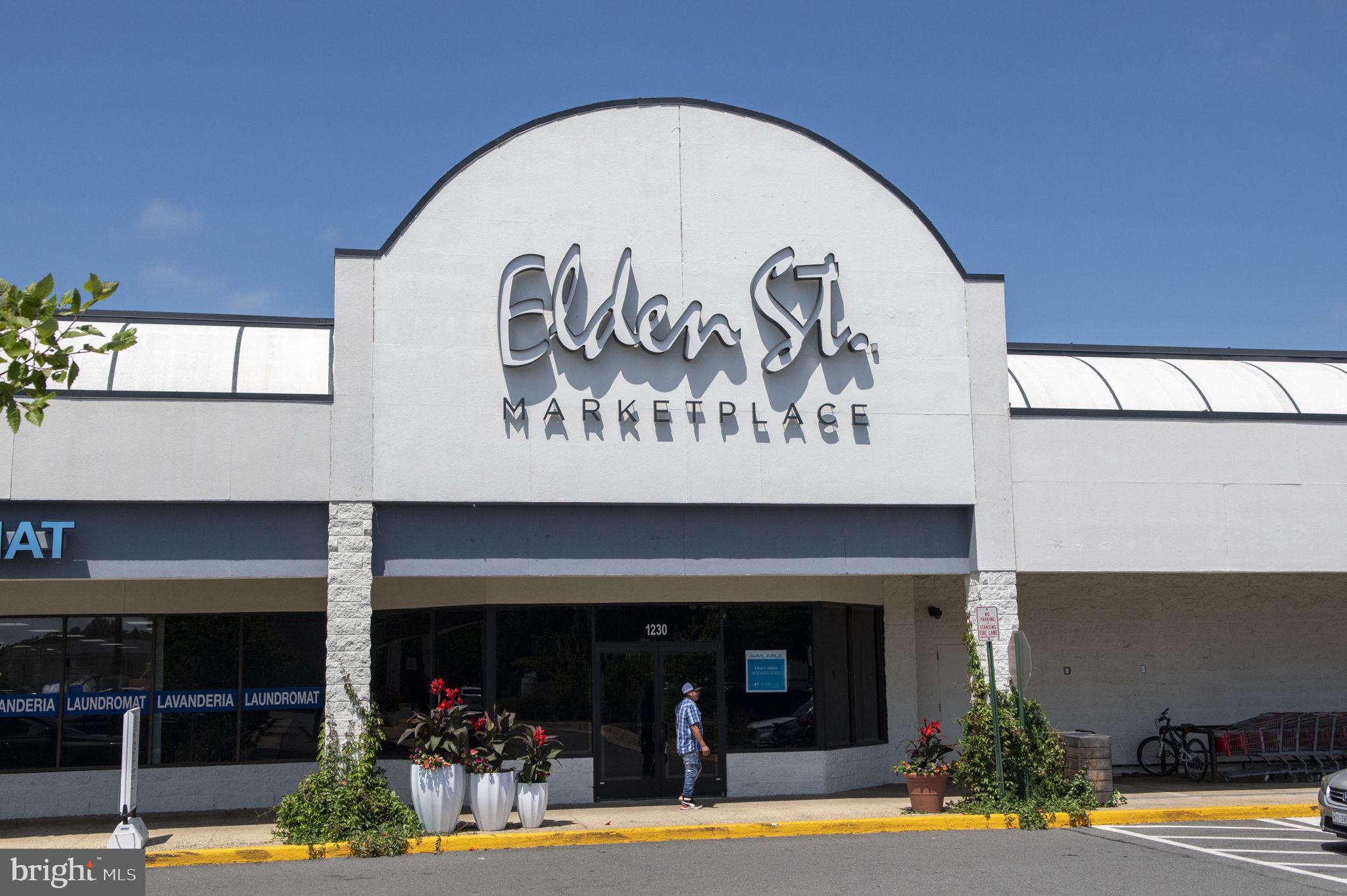 717 Herndon Woods Ct