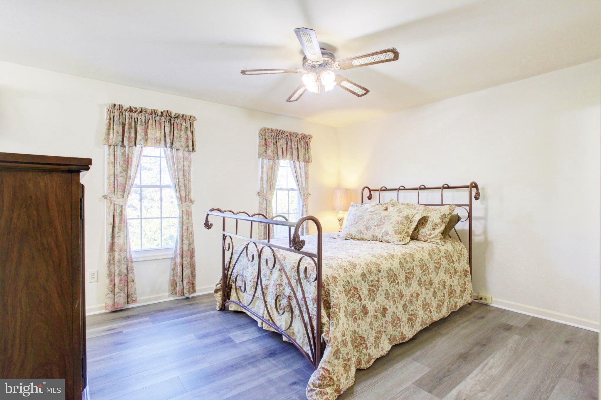 717 Herndon Woods Ct