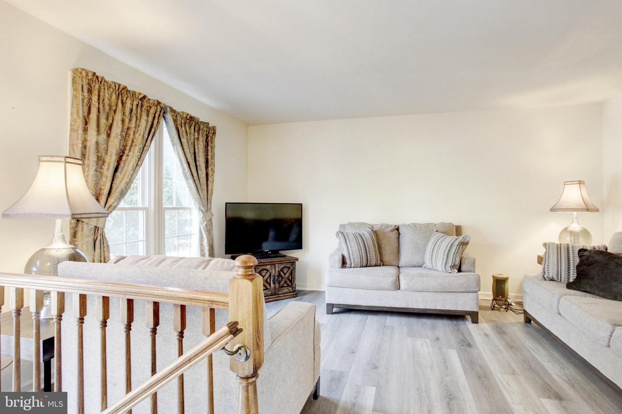 717 Herndon Woods Ct