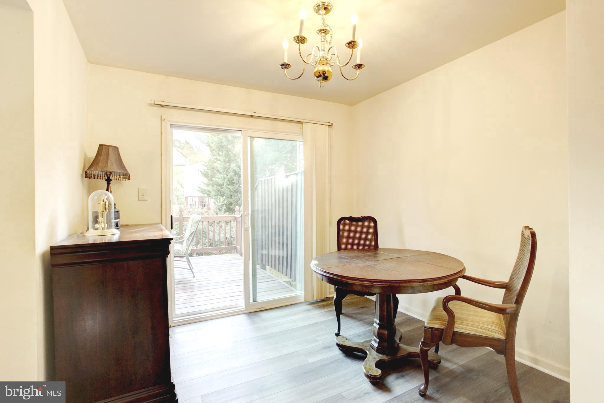 717 Herndon Woods Ct