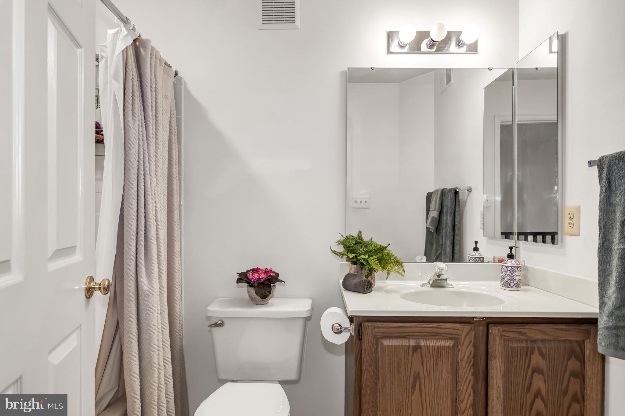 717 Herndon Woods Ct