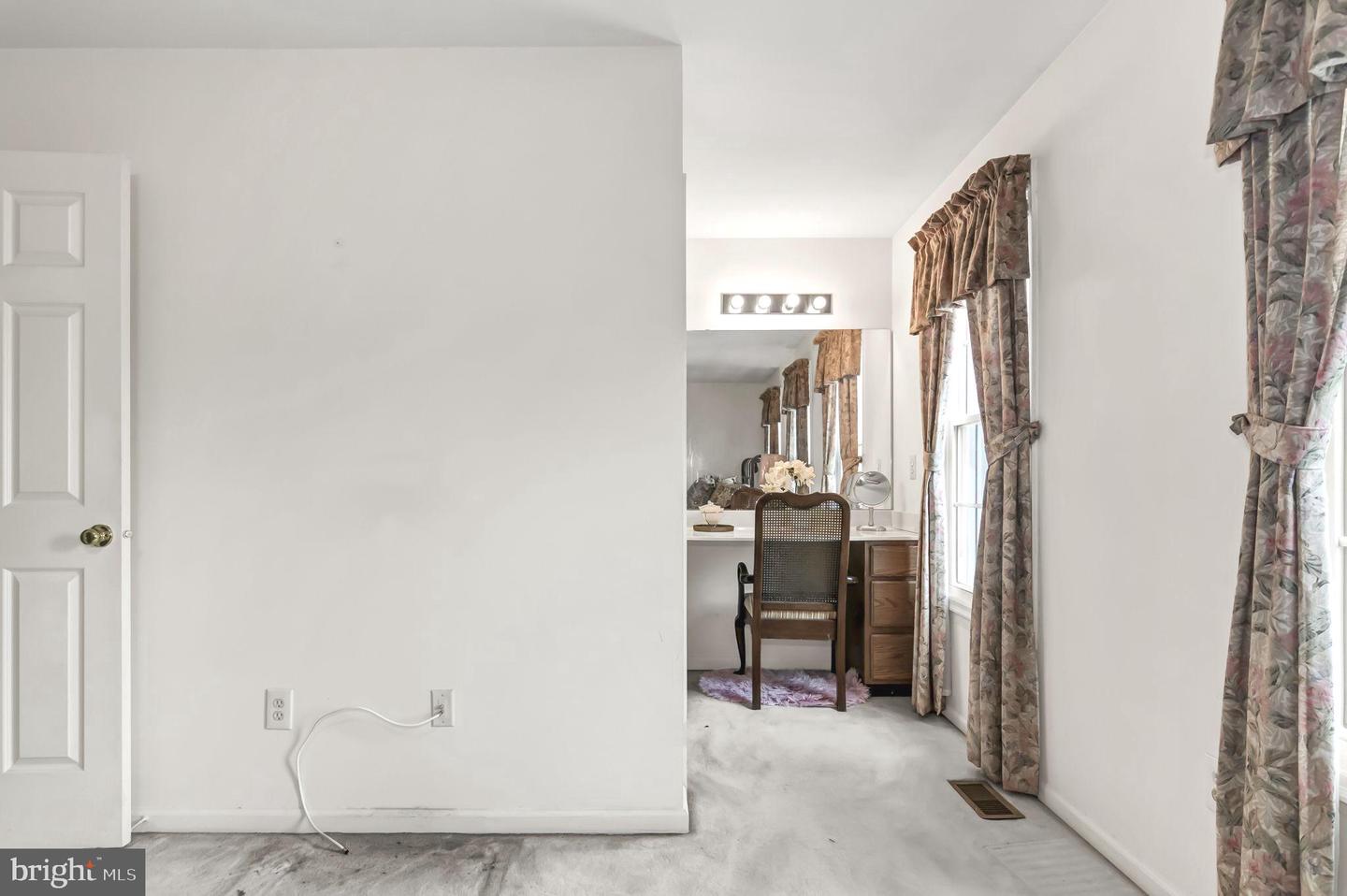 717 Herndon Woods Ct