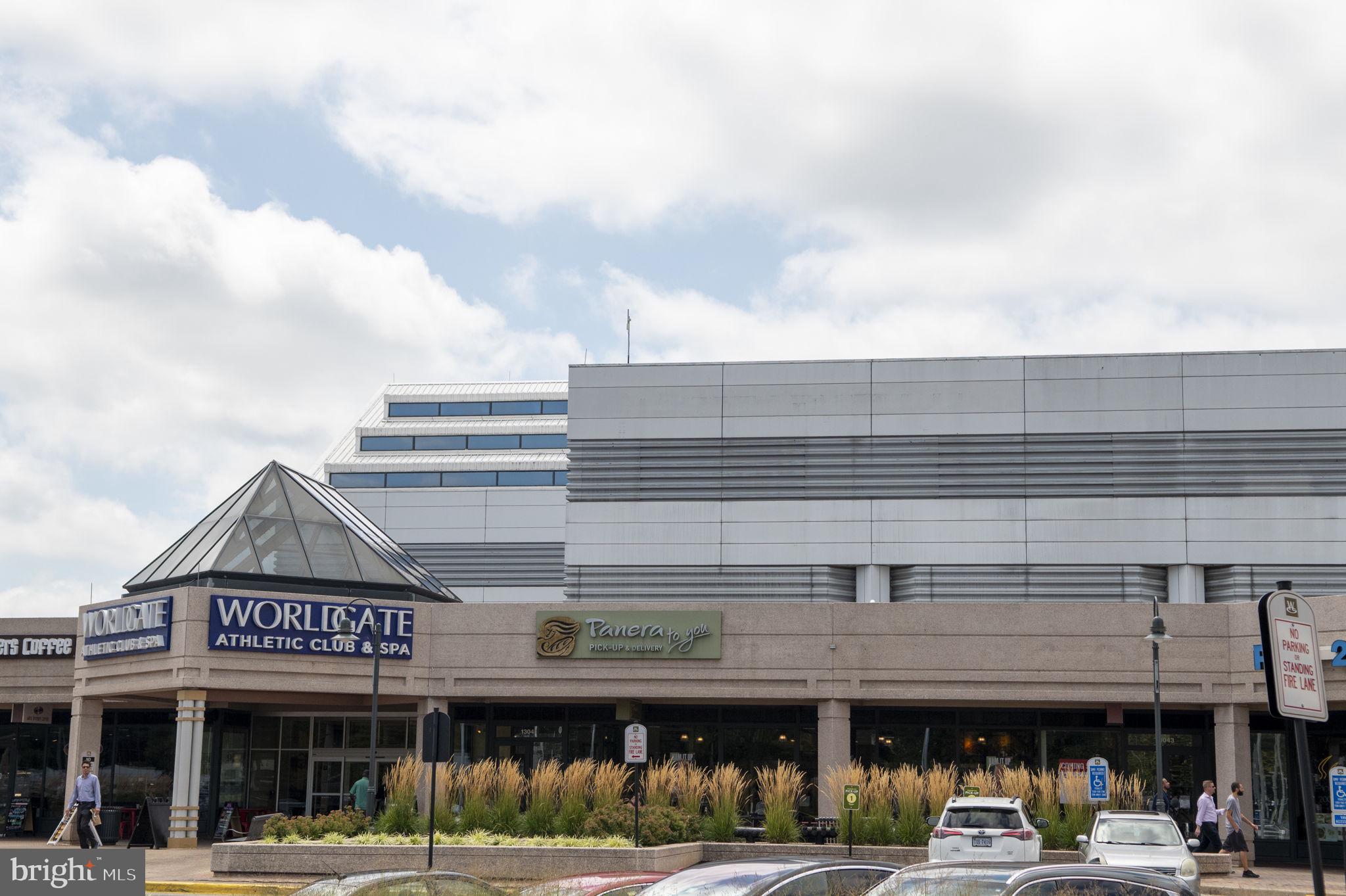 717 Herndon Woods Ct