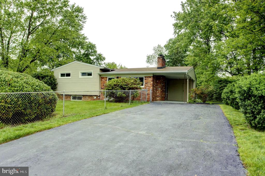 3206 Ayers Dr