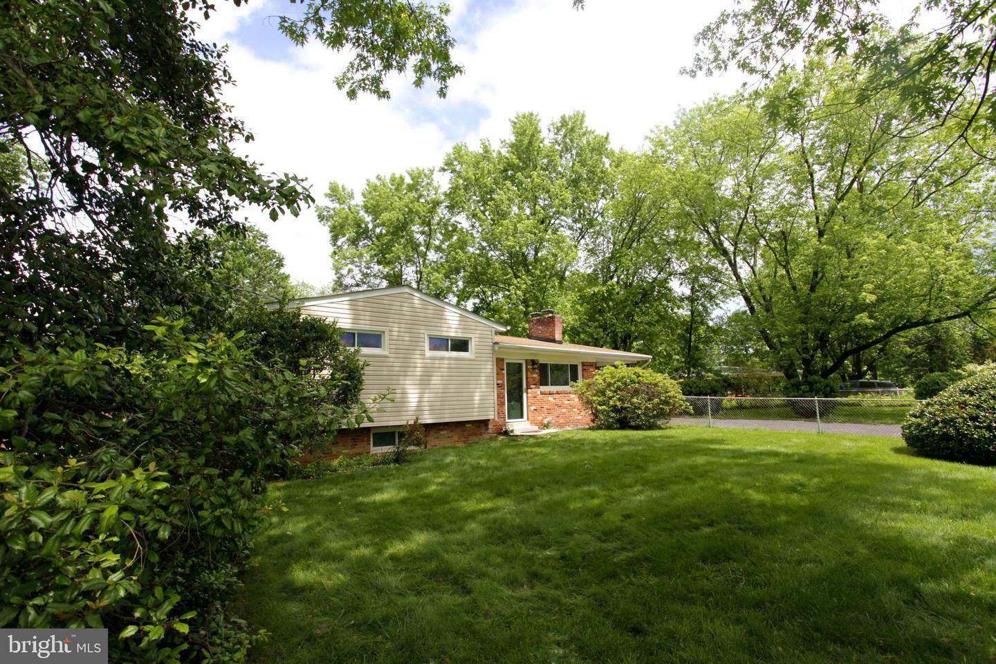 3206 Ayers Dr