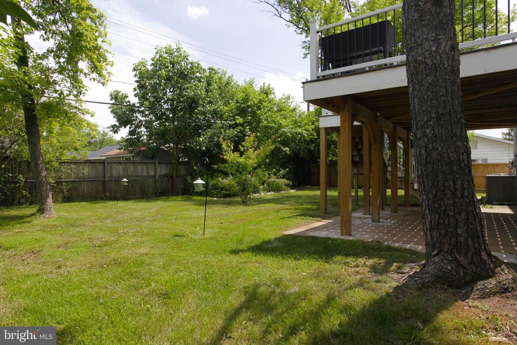 4205 Middle Ridge Dr