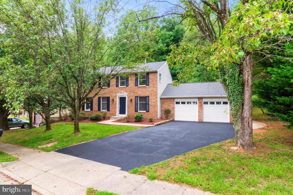 4620 University Dr