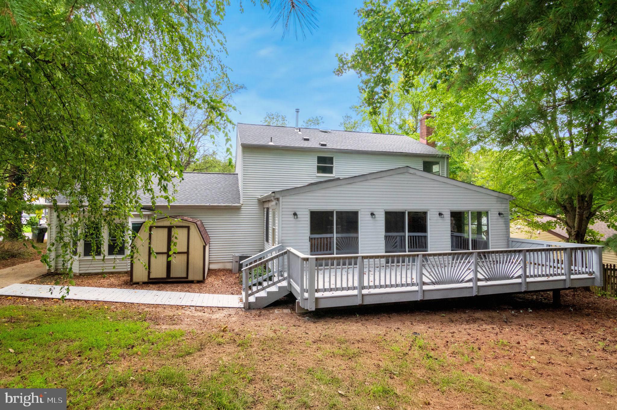 4620 University Dr