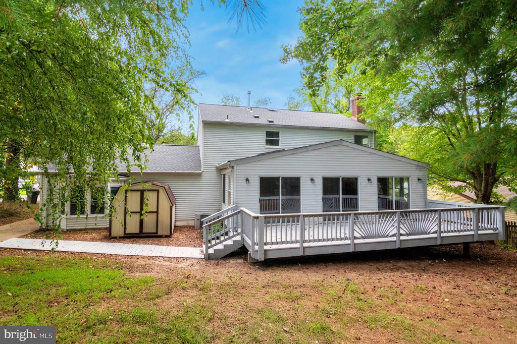 4620 University Dr