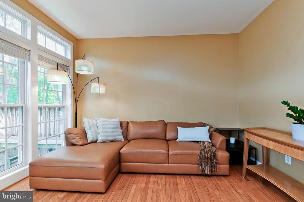 9089 ACHESON COURT