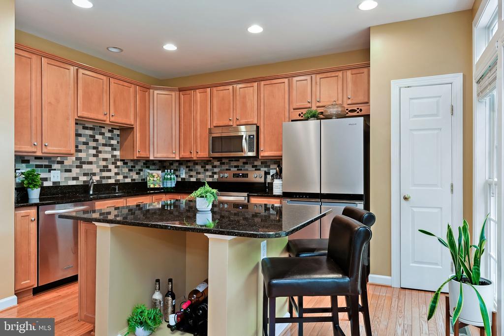 9089 ACHESON COURT