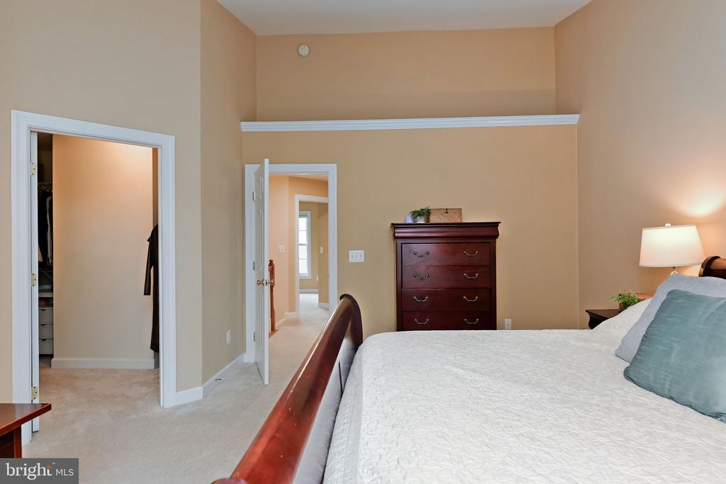 9089 ACHESON COURT