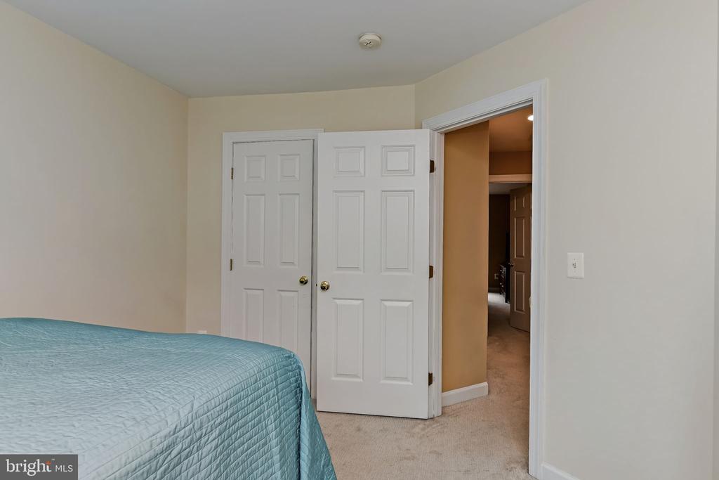 9089 ACHESON COURT