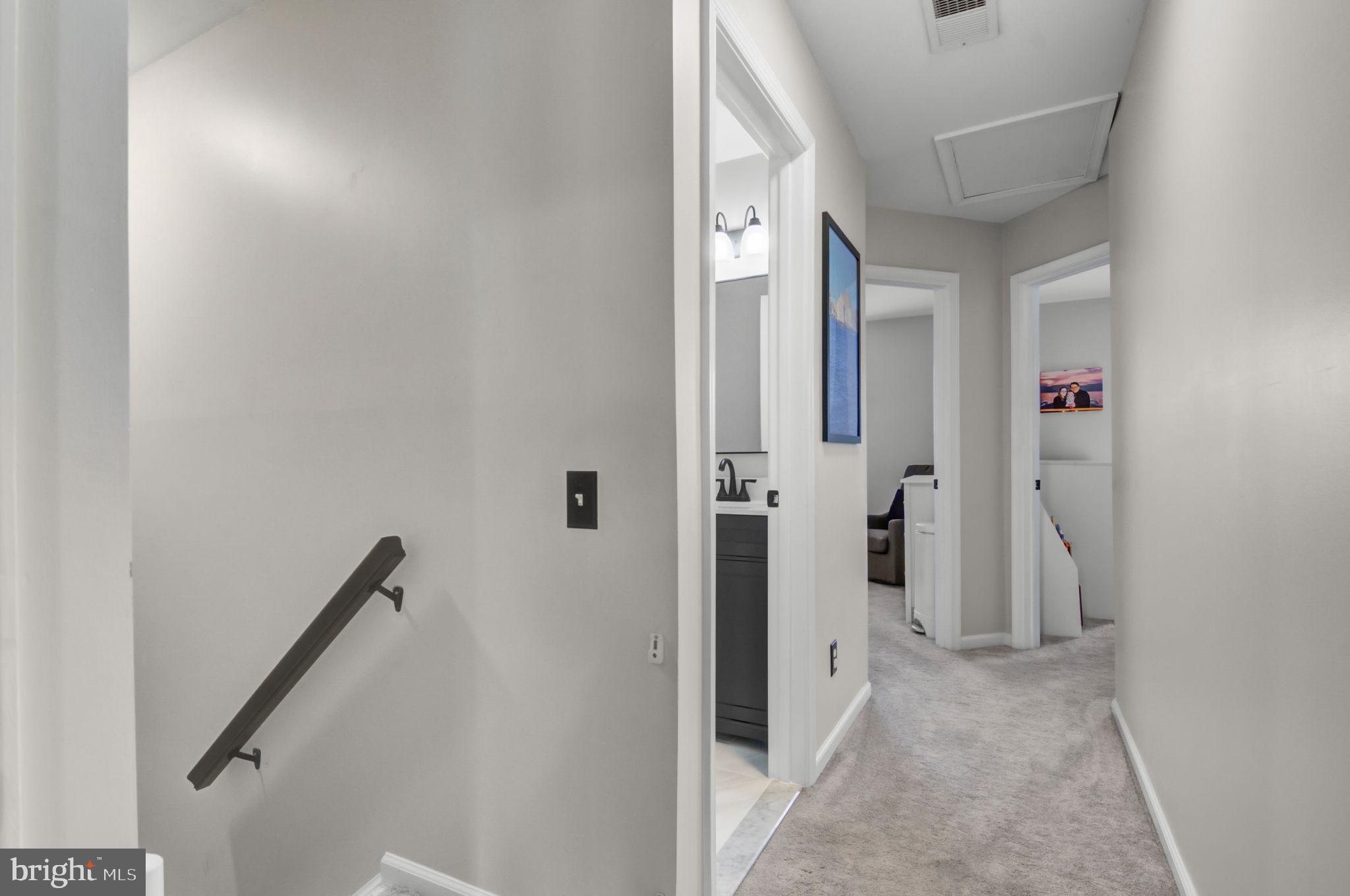 45664 Waterloo Station Sq