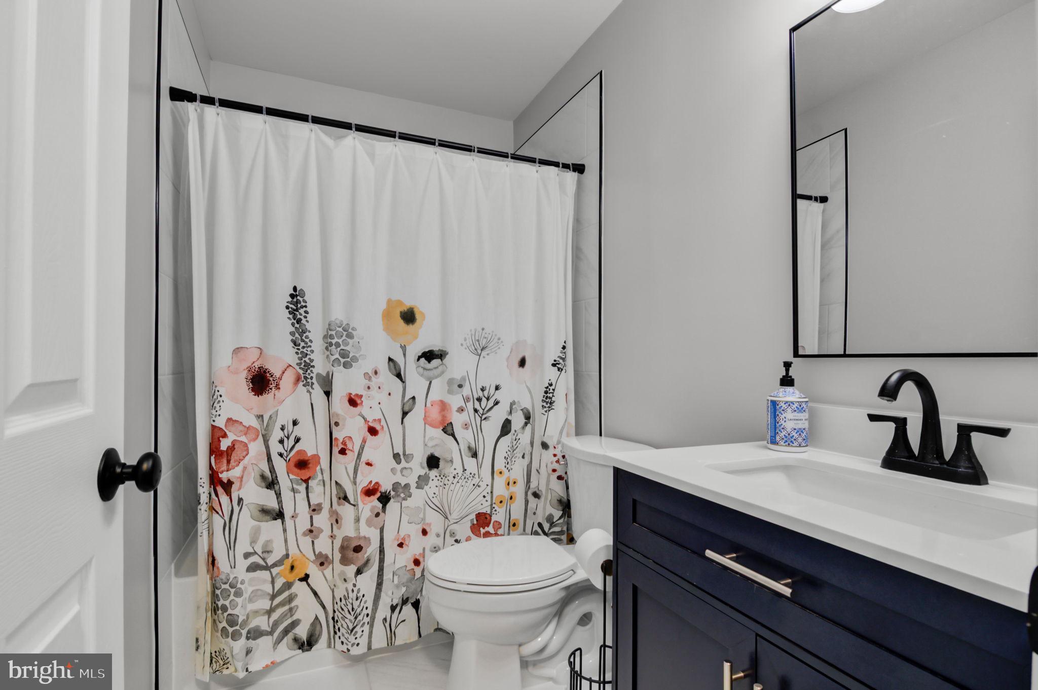 45664 Waterloo Station Sq