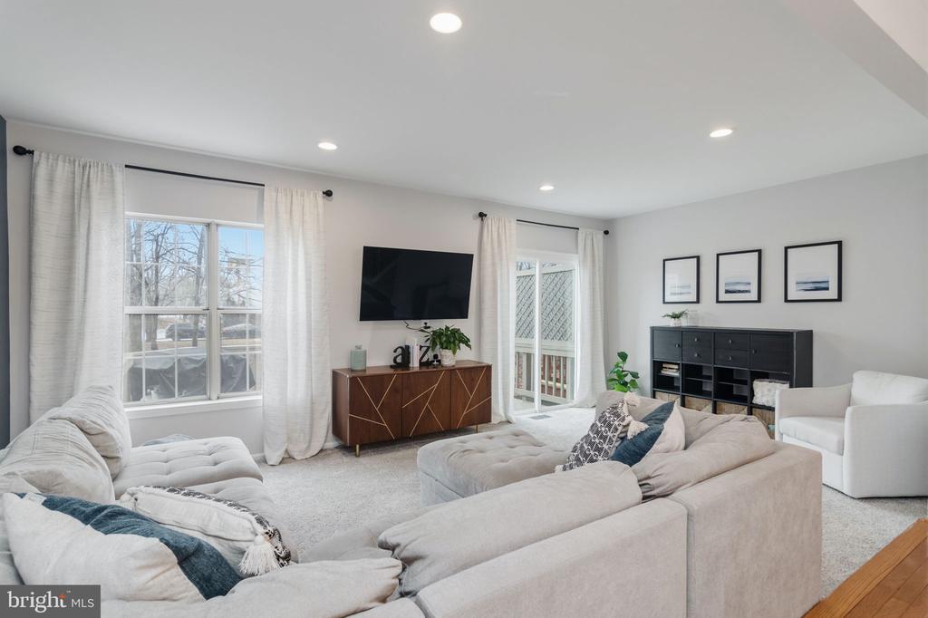 44095 GALA CIRCLE