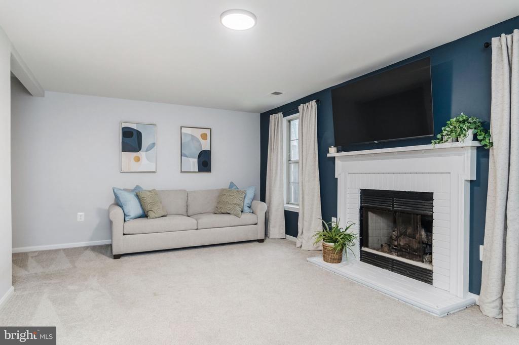 44095 GALA CIRCLE