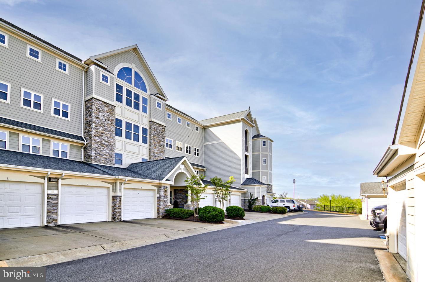 1601 Ladue Ct #302