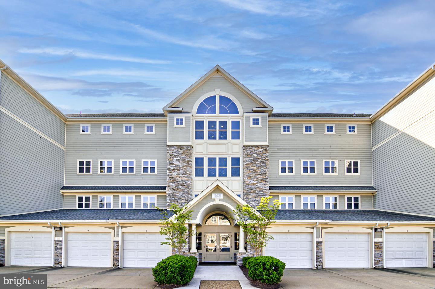 1601 Ladue Ct #302