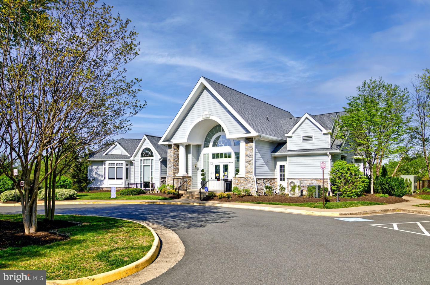 1601 Ladue Ct #302