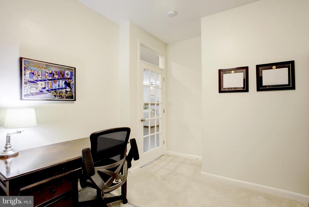 1601 Ladue Ct #107