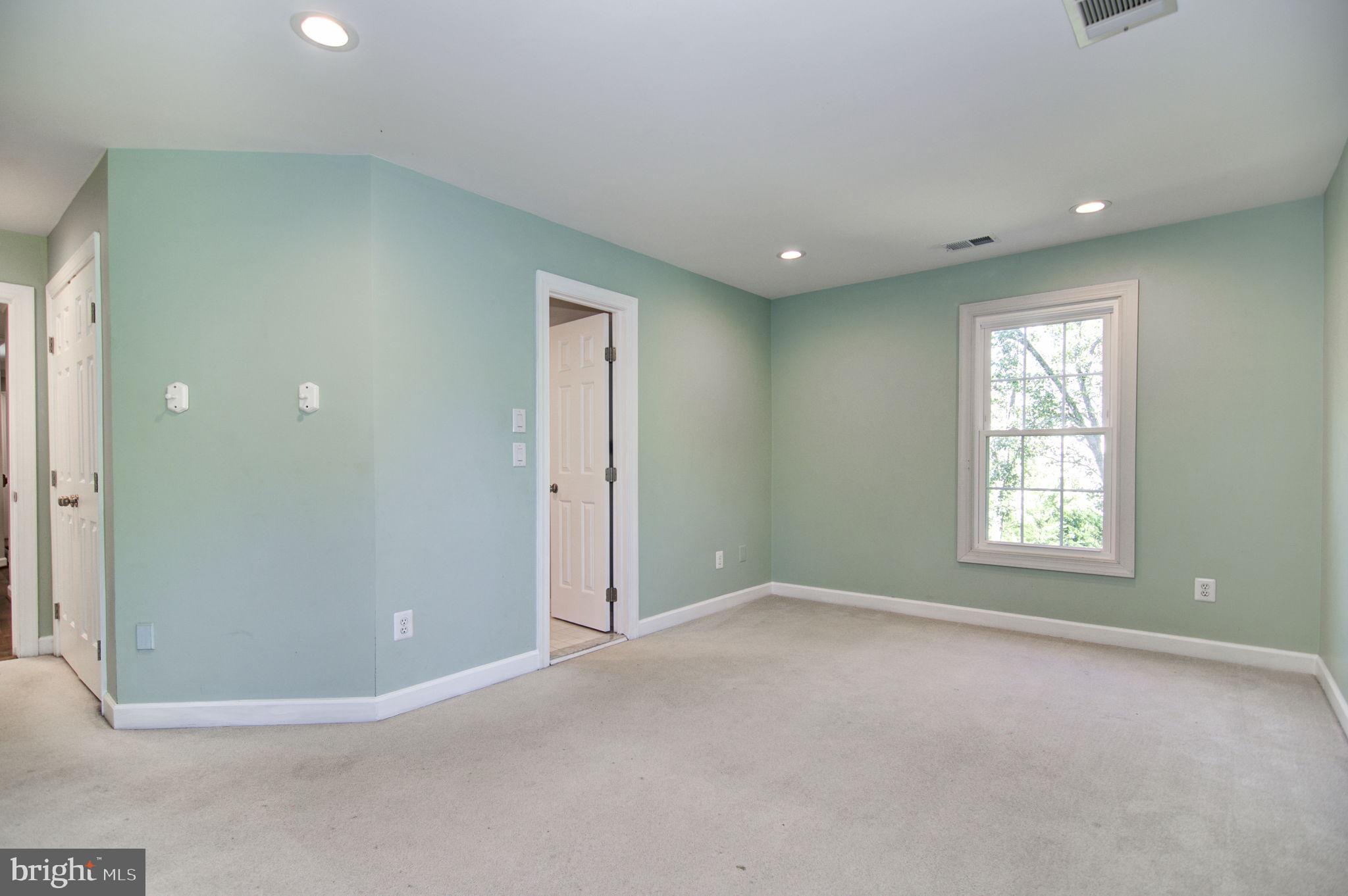 14414 Dunwoody Ct