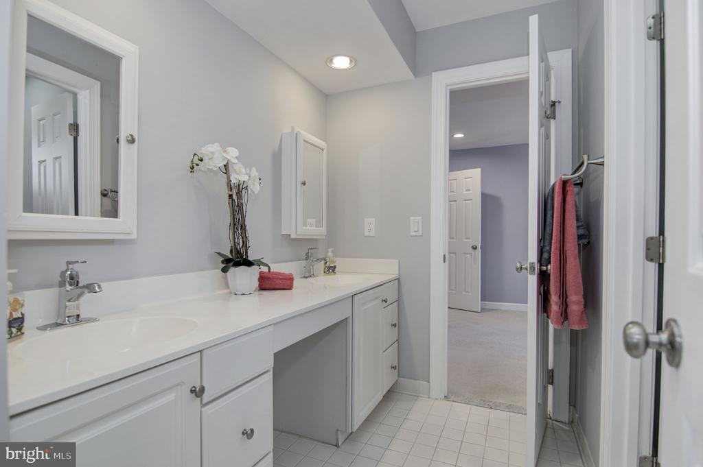 14414 Dunwoody Ct