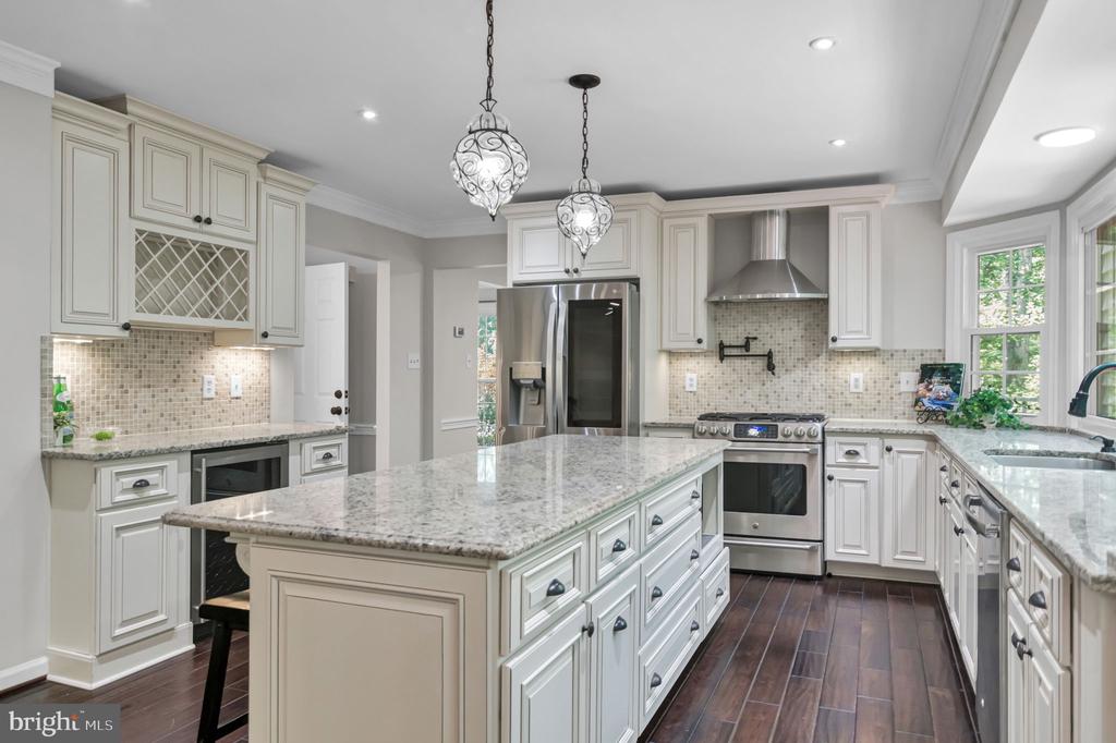 12161 Darnley Rd
