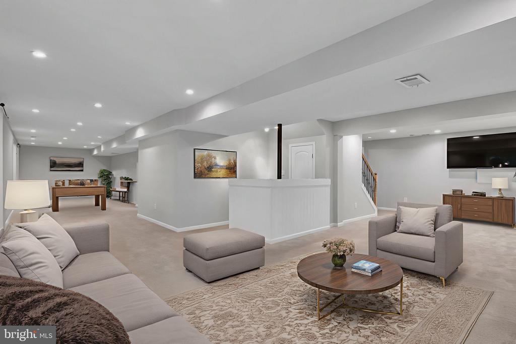 12161 Darnley Rd
