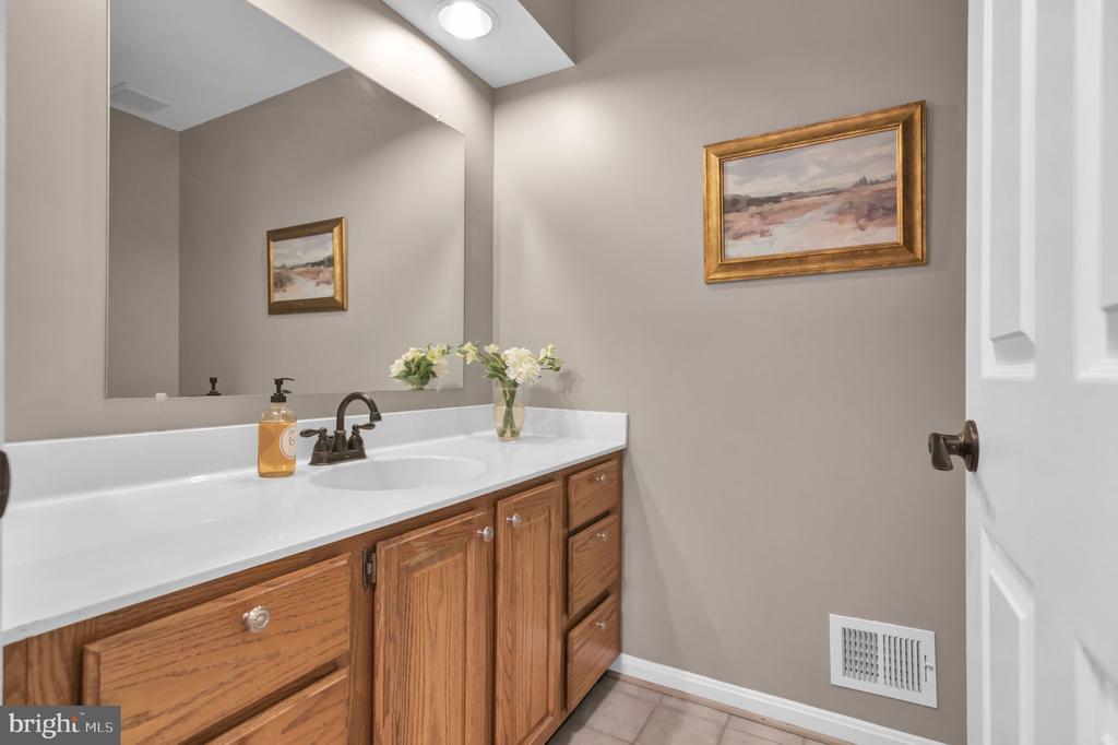 12161 Darnley Rd