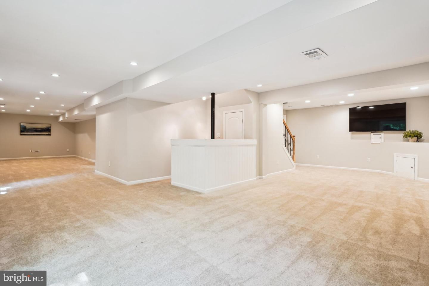 12161 Darnley Rd