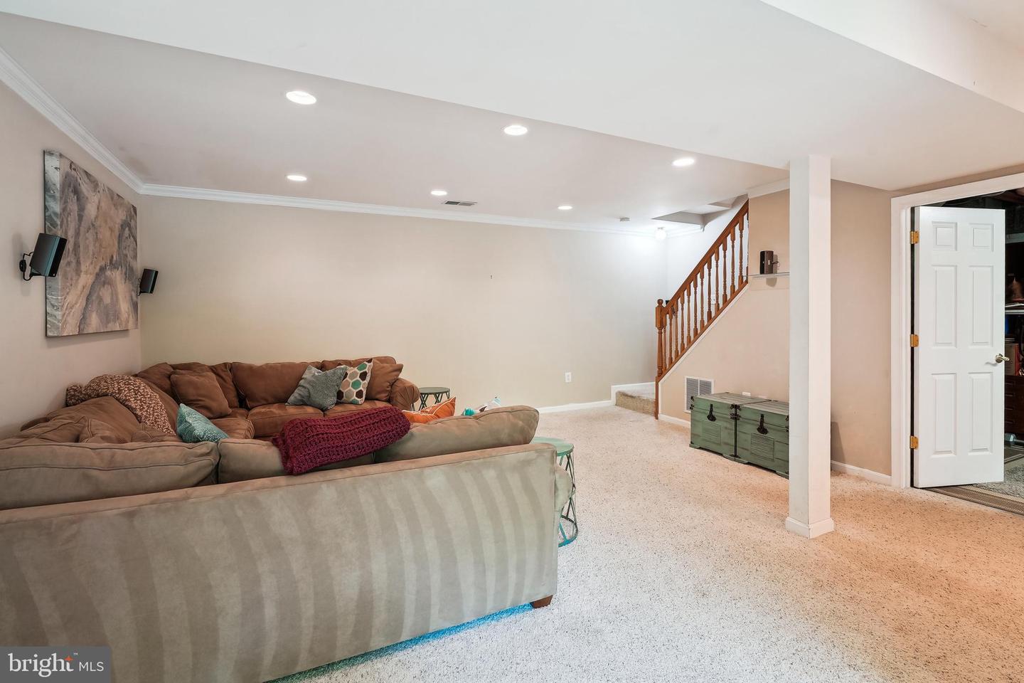 12871 Valleywood Dr