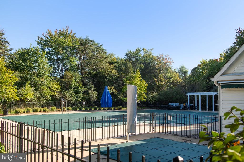 14408 DUNWOODY COURT