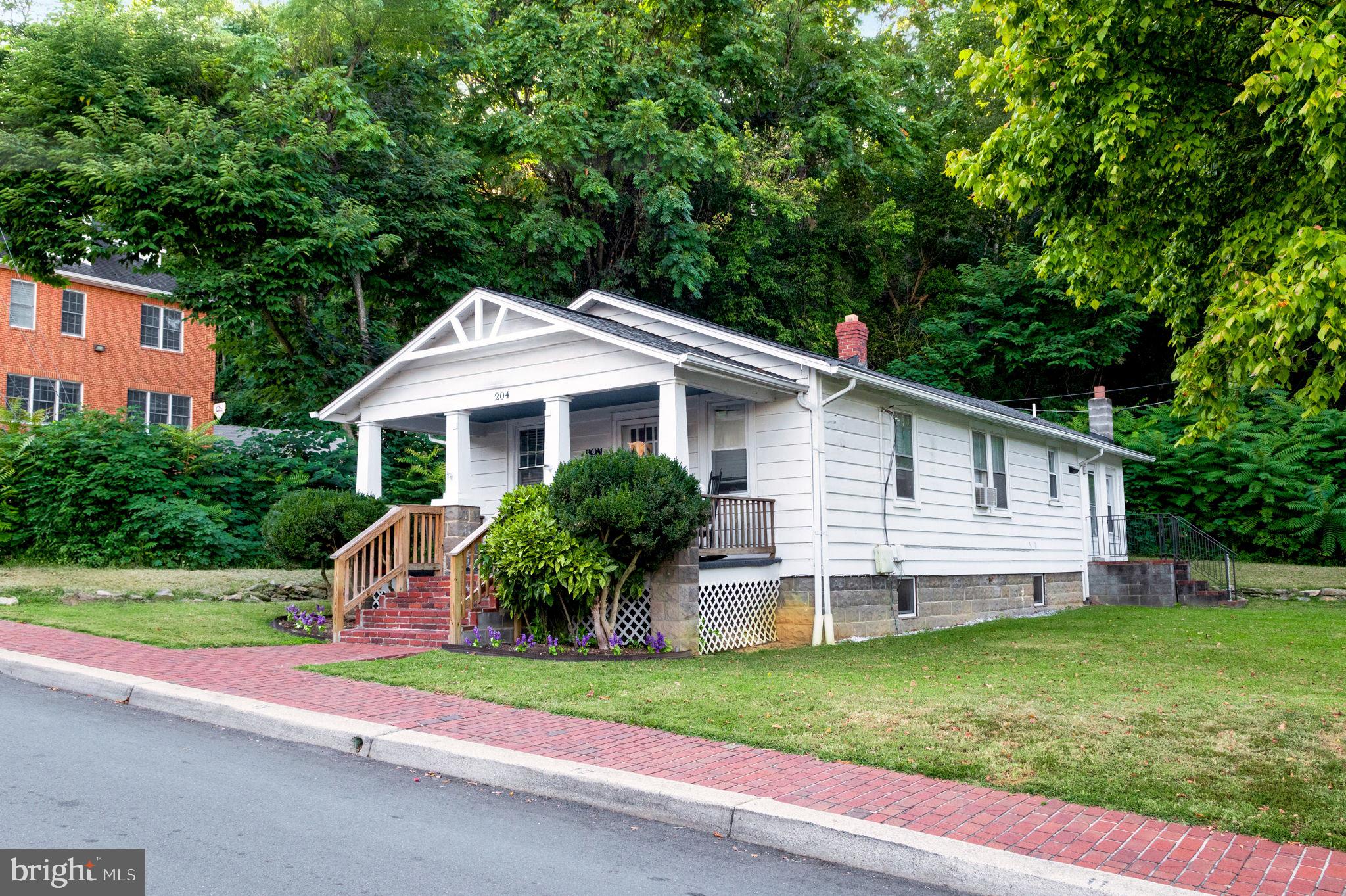 204 ELLICOTT STREET