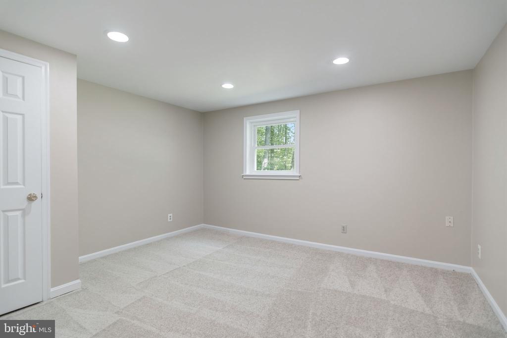13593 BETHEL ROAD