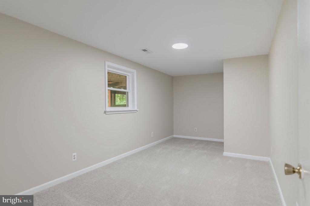 13593 BETHEL ROAD