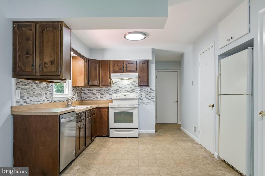 13593 BETHEL ROAD