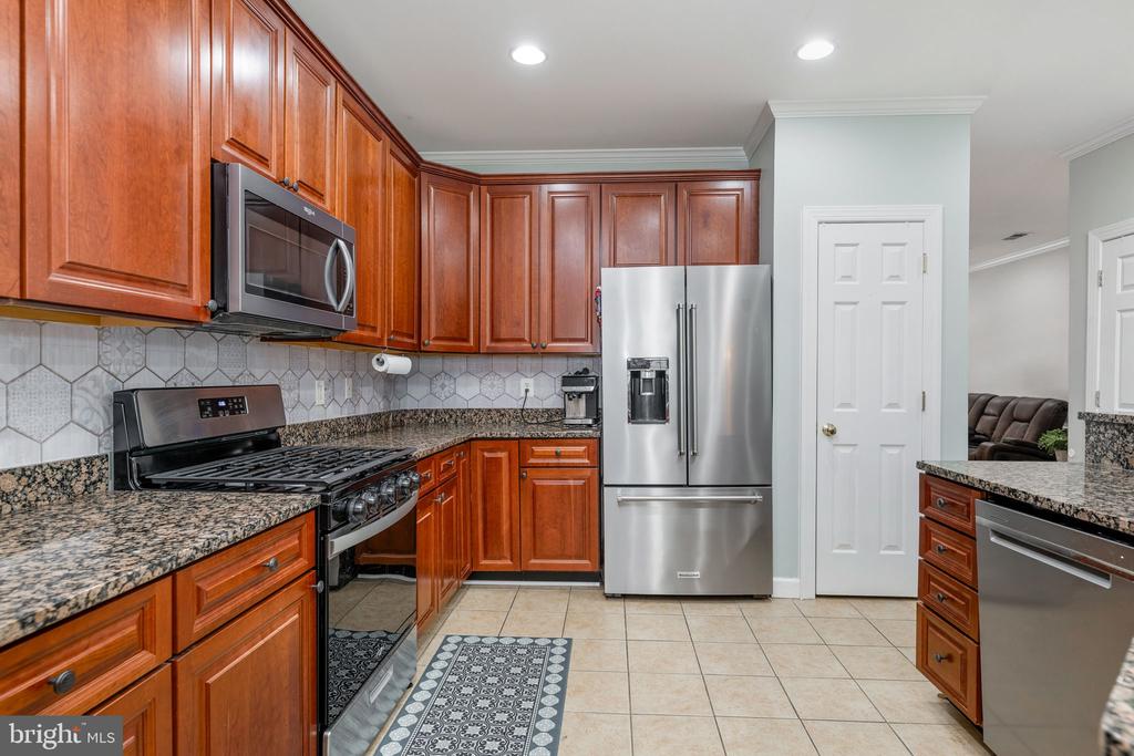 5019 SOFTWOOD LANE